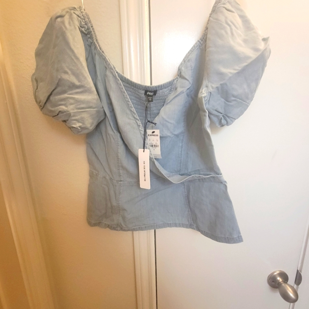 Express Crop Denim Top w/ Puff Sleeves